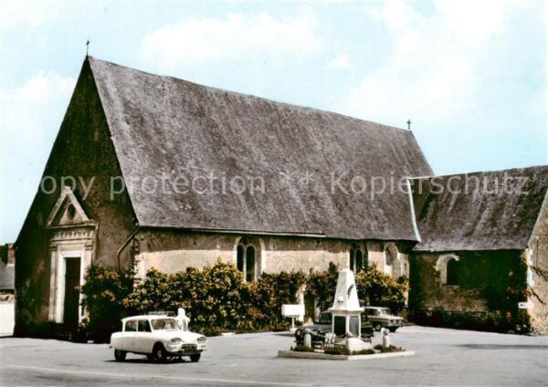 Pruille-l Eguille 72 Sarthe Place de l'Eglise