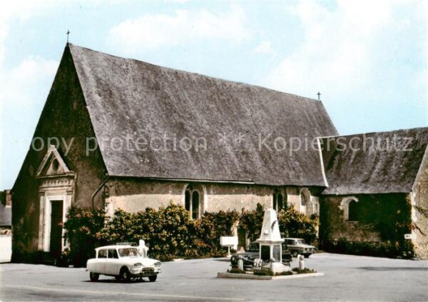 Pruille-l Eguille 72 Sarthe Place de l'Eglise