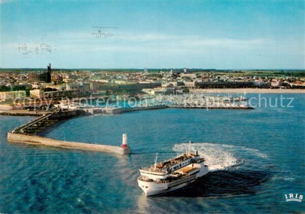 Royan 17 Le Port et l’eglise vus du ciel Au prem