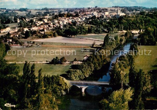 La Roche-Chalais 24 Dordogne Vallee de la Dronne et perspective sur