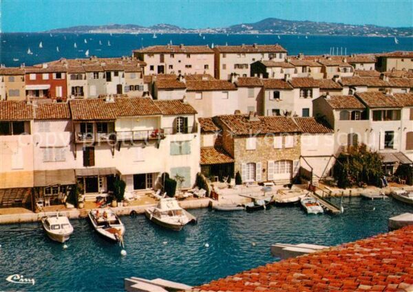 Port Grimaud 83 Var Cite lacustre realisee par la Societe E