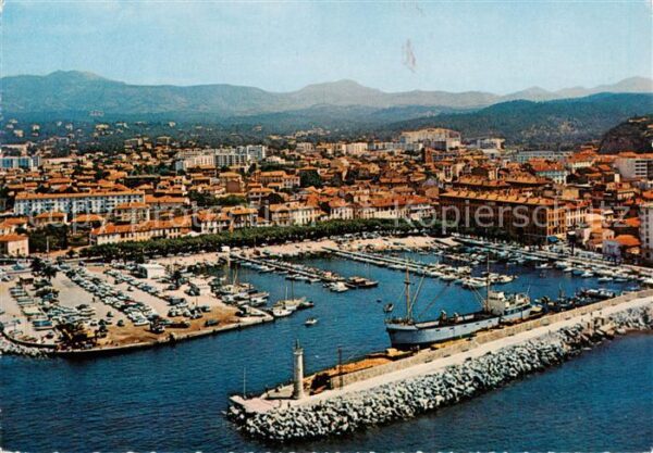 Saint-Raphael  83 Var Le Port Vue aerienne