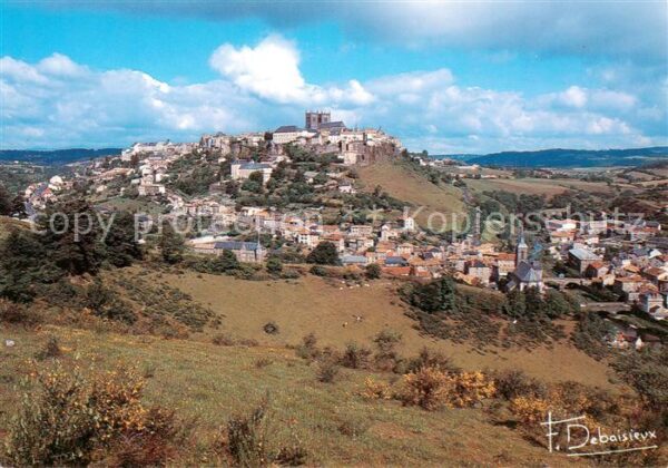 Saint-Flour 15 Cantal Prend la ville comme on prend la mer