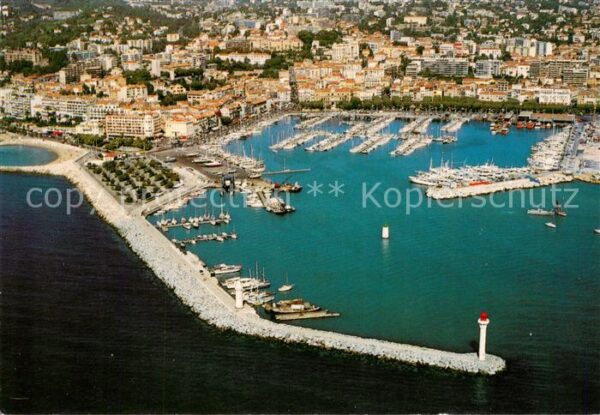 Cannes 06 Vue aerienne Le port