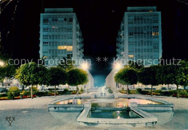 Pau 64 Place Clemenceau la nuit
