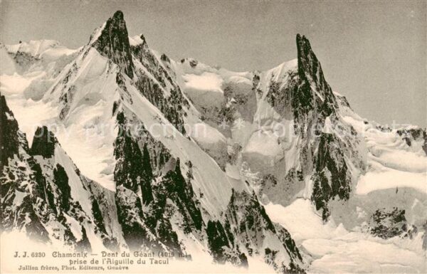 Chamonix 74 Haute-Savoie Dent du Geant prise de l’Aiguille du Ta