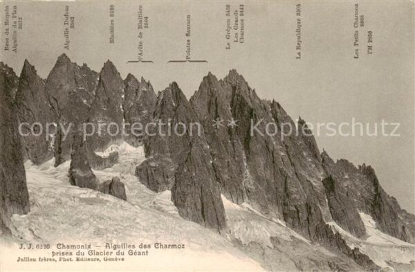 Chamonix 74 Haute-Savoie Aiguilles des Charmoz prises du Glacier