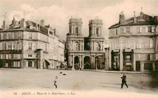 Auch 32 Gers Place de la Republique
