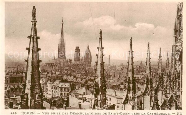 Rouen 76 Vue prise des Deambulatoires de Saint O