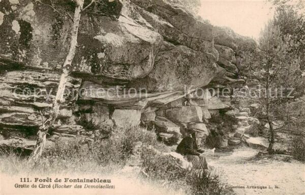 Fontainebleau 77 Seine et Marne Grotte de Circe Rocher des Demoiselles