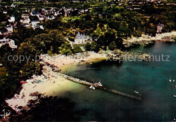 Beg-Meil 29 Finistere La cale et les plages dans les bois Vue