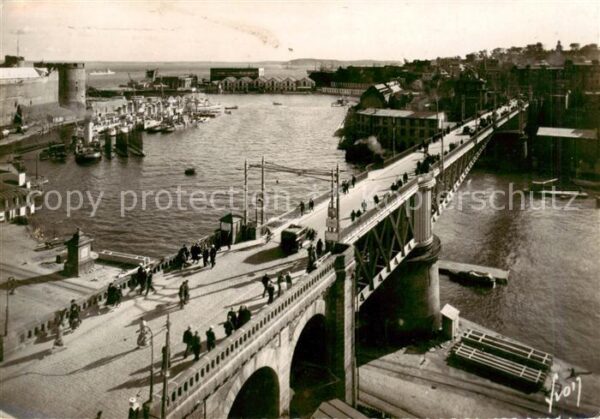 Brest 29 Le pont tournant et l’avant port