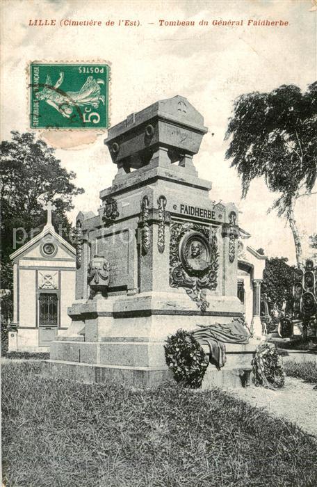 Lille 59 Cimetiere de l’Est Tombeau du General F