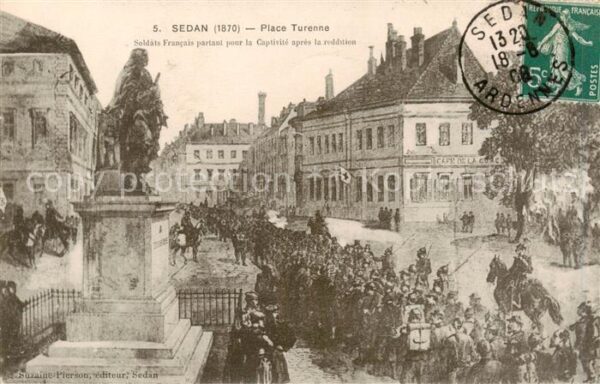 Sedan 08 Ardennes Place Turenne Soldats partant pour la C
