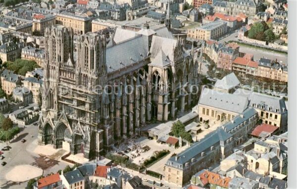 Reims 51 La cathedrale et l’ancien archeveche Vu
