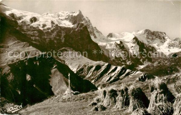 Moutiers Salins Maisson au pied des glaciers