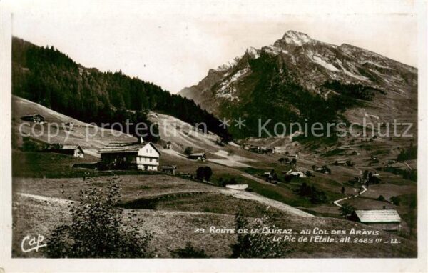 La Clusaz 74 Au Col des Aravis Le Pic de l'Etale
