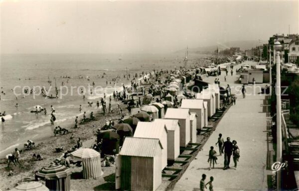 Villers-sur-Mer 14 Calvados La Promenade et la Plage
