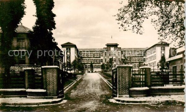 Garches 92 Hauts-de-Seine Hopital Raymond Poincarre