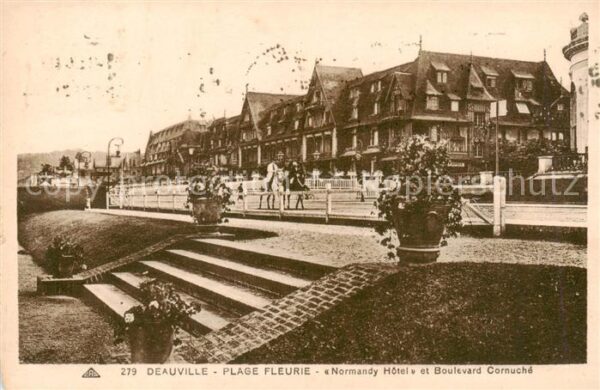 Deauville-sur-Mer Normandy Hotel et Boulevard Cornuche