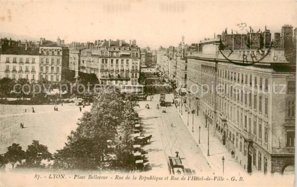 Lyon 69 Rhone Place Bellecour Rue de la République et