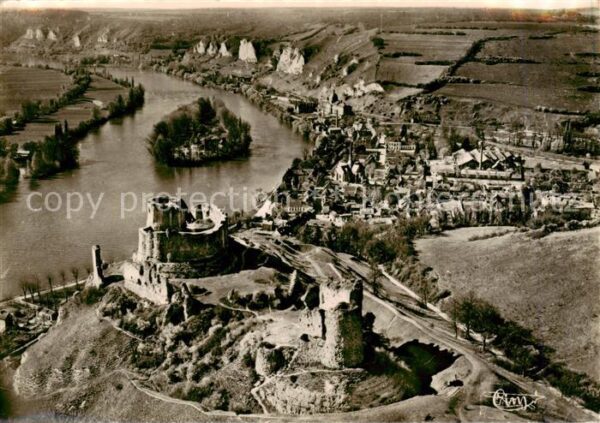 Les Andelys Chateau Gaillard vue aérienne sur la Se