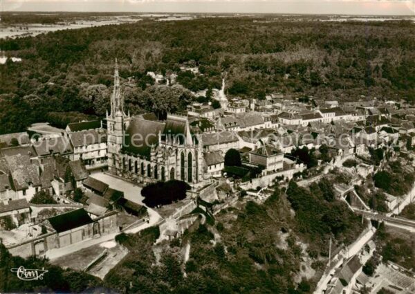 Conches-en-Ouche 27 Eure Eglise et la forêt vue aérienne