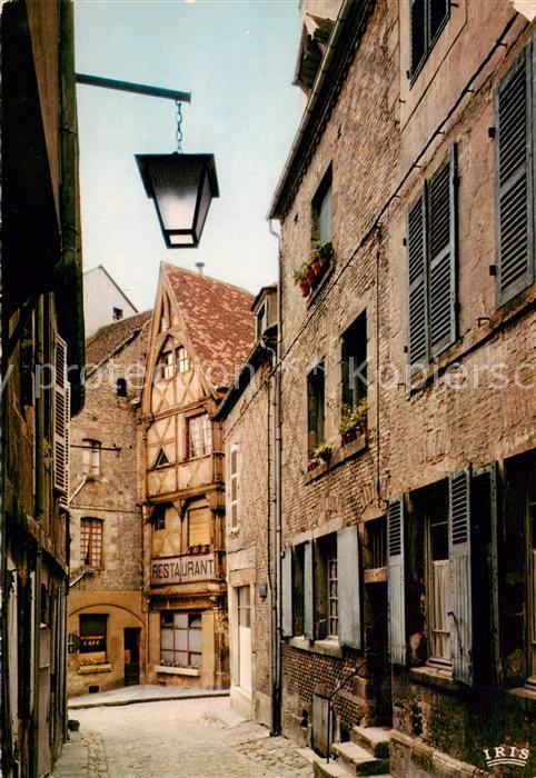 Moulins  03 Allier Vieilles maisons