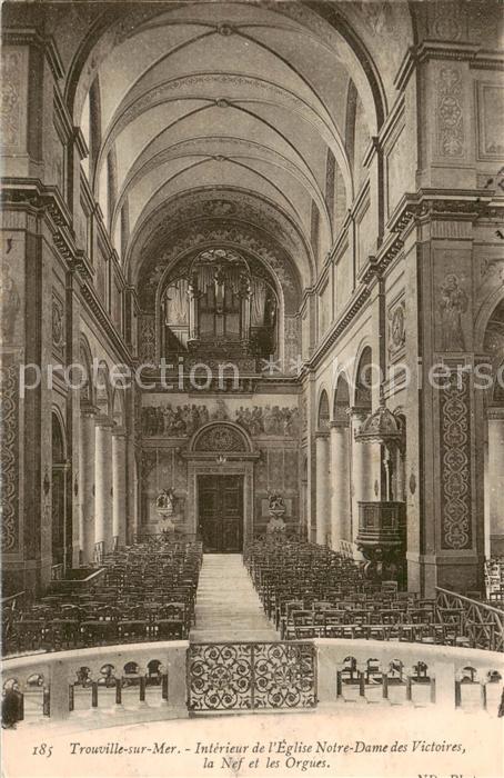 Trouville-sur-Mer Interieur de l’Eglise Notre Dame des Vi