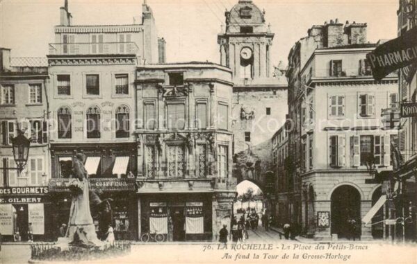 La Rochelle 17 La Place des Petits B