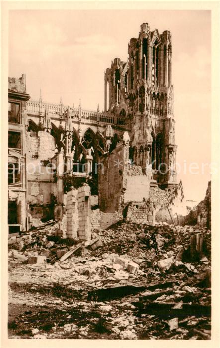 Reims 51 La Cathedrale Tour nord apres de bombar