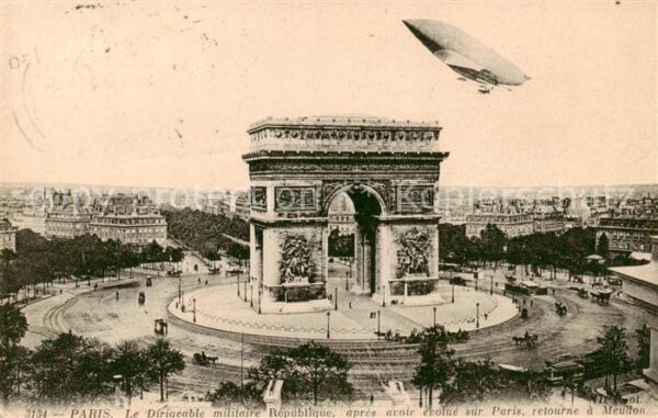 Paris 75 Le Dirigeable militaire Republique apre