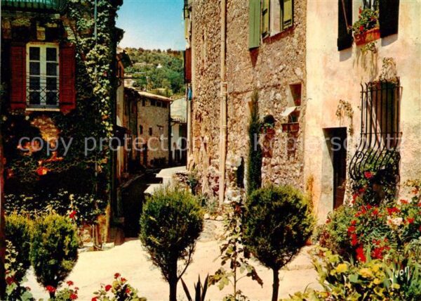 Cabris 06 Alpes-Maritimes Station estivale En flanant dans le Vie
