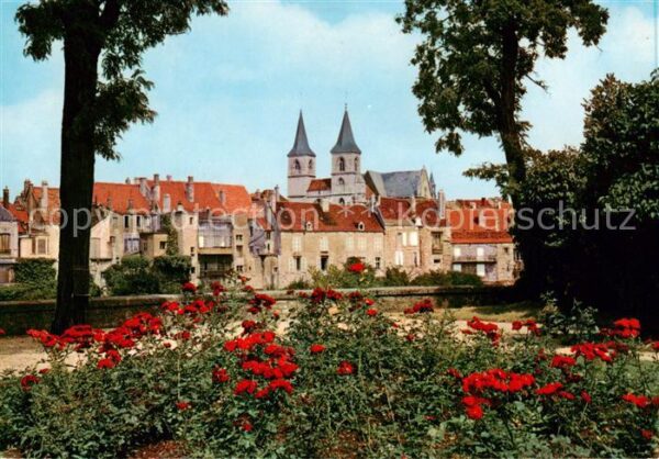 Chaumont 52 Haute-Marne La Basilique St Jean Baptiste vue du sq