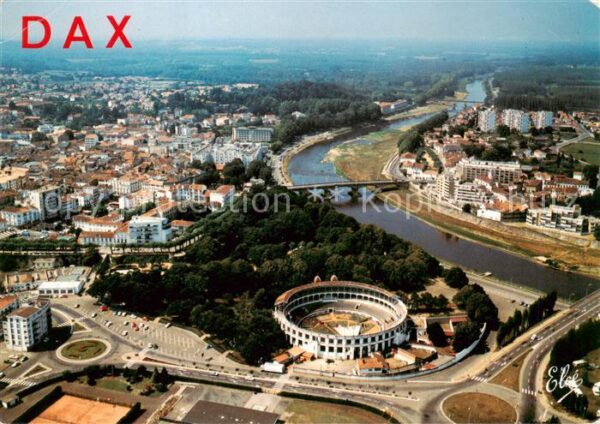 Dax 40 Landes Vue Generale aérienne avec les arènes e