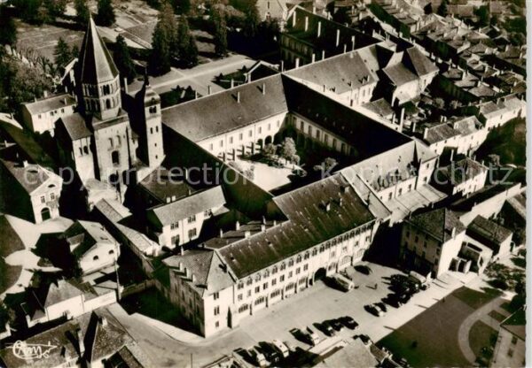 Cluny 71 Saone-et-Loire Abbaye actuellement Ecole Nationale des