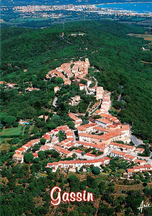 Gassin 83 Var Le village vu du ciel