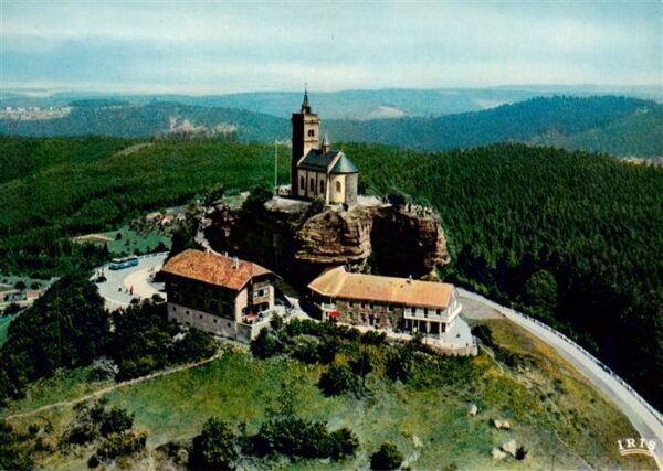 Dabo Dagsburg 57 Moselle Le rocher et la Chapelle Saint Leon Vue