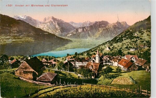 Amden SG mit Walensee und Glarneralpen