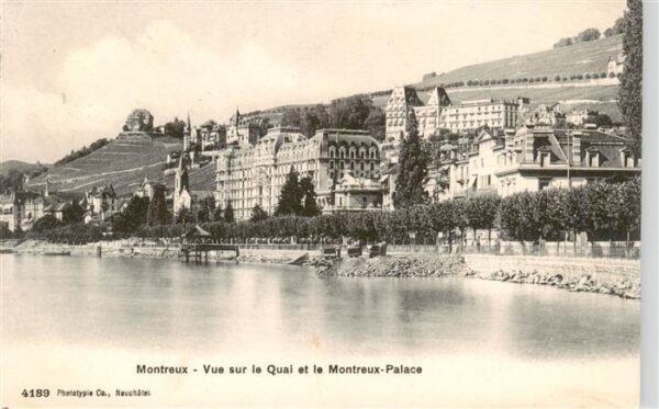 Montreux  VD Vue sur le Quai et la Montreux Palace