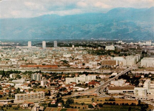 Grenoble 38 Vue aerienne du nouveau Grenoble