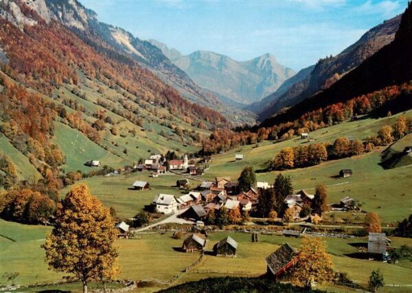 Weisstannen SG mit Schwendi und Blick zum Alvier Tschu