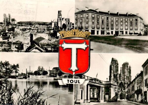 Toul 54 Meurthe-et-Moselle Vue generale Place Ronde Port Cathedral