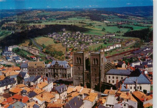 Saint-Flour 15 Cantal La cathedrale Saint Pierre batie a l’em
