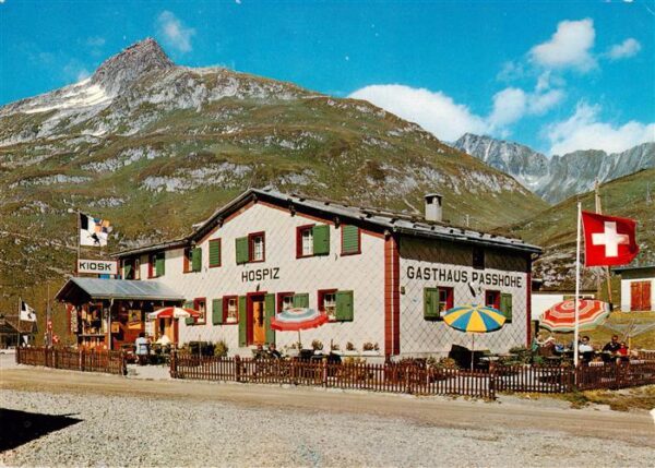 Oberalppass 2762m GR Gasthaus Passhöhe mit Piz Tiarms