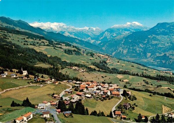 Flerden GR am Heinzenberg mit Ringelspitz Fliegera
