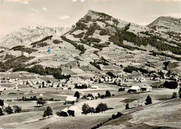 Neu St Johann Nesslau SG mit Säntis Stockberg und Schindelberg
