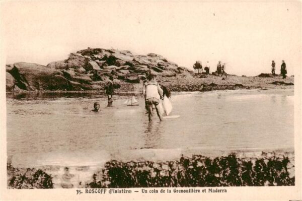 Roscoff 29 Finistere Un coin de la Grenouillere et Maderra