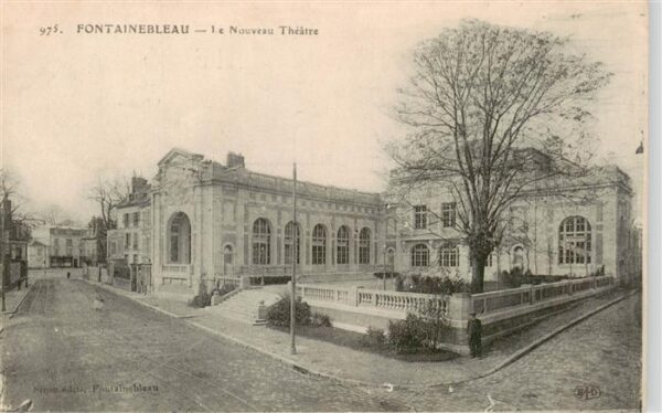 Fontainebleau 77 Seine et Marne Le Nouveau Theatre