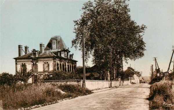 Le Chatelet-en-Brie 77 Seine-et-Marne Route Nationale et Gendarmerie